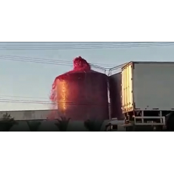 Tonel de vinícola transborda e impressiona